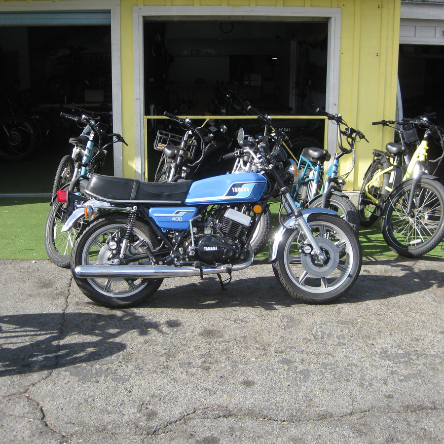 1977 Yamaha RD400 Frame Off Restore